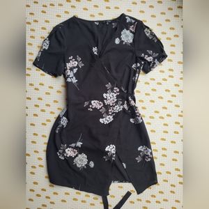 Dynamite black floral wrap tunic/blouse size small